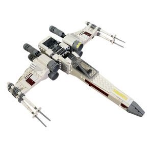 LEGO Star Wars Luke Skywalker's X-Wing Fighter Set 75301 Incomplete